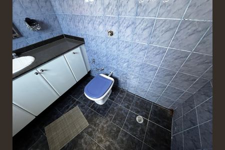 Casa à venda com 499m², 5 quartos e 8 vagasBanheiro