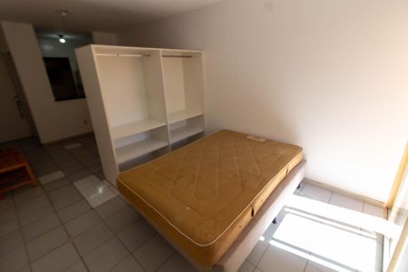 Studio para alugar com 47m², 1 quarto e sem vaga Studio para alugar com 47m², 1 quarto e sem vagaQuarto