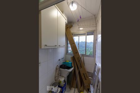 Apartamento para alugar com 57m², 2 quartos e 1 vaga Apartamento para alugar com 57m², 2 quartos e 1 vagaBanheiro social