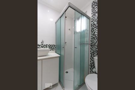 Apartamento para alugar com 57m², 2 quartos e 1 vaga Apartamento para alugar com 57m², 2 quartos e 1 vagaBanheiro social