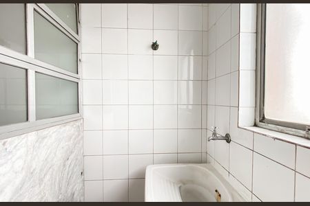 Apartamento à venda com 67m², 2 quartos e 1 vaga Apartamento à venda com 67m², 2 quartos e 1 vagaÁrea de Serviço