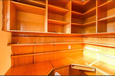 Sala  de apartamento para alugar com 2 quartos, 67m² em Parque Paineiras, São Paulo
