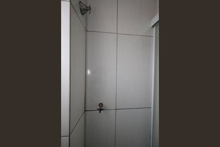 Banheiro de apartamento para alugar com 1 quarto, 35m² em Vila Gustavo, São Paulo