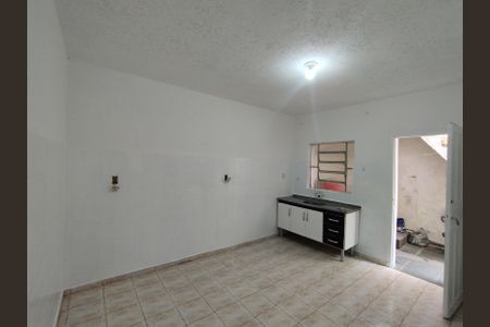 Casa para alugar com 100m², 2 quartos e 1 vaga Casa para alugar com 100m², 2 quartos e 1 vagaCozinha - Torneira
