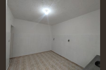 Casa para alugar com 100m², 2 quartos e 1 vaga Casa para alugar com 100m², 2 quartos e 1 vagaCozinha - Torneira