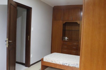 Casa de condomínio à venda com 800m², 5 quartos e 5 vagasQuarto 2