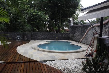Piscina de casa de condomínio para alugar com 5 quartos, 800m² em Freguesia (jacarepaguá), Rio de Janeiro