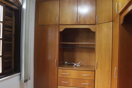 Casa de condomínio à venda com 800m², 5 quartos e 5 vagasQuarto