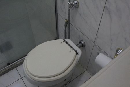 Casa de condomínio à venda com 800m², 5 quartos e 5 vagasBanheiro 2
