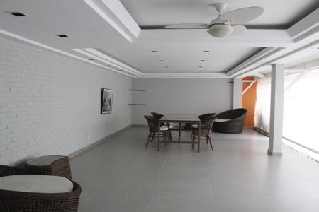 Casa de condomínio à venda com 800m², 5 quartos e 5 vagasSala