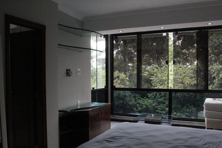 Casa de condomínio à venda com 800m², 5 quartos e 5 vagasSuíte 1