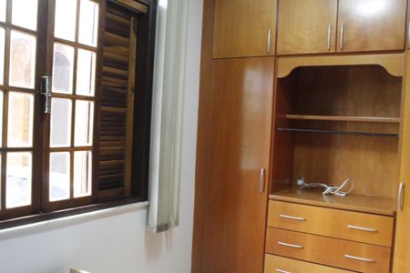 Casa de condomínio à venda com 800m², 5 quartos e 5 vagasQuarto