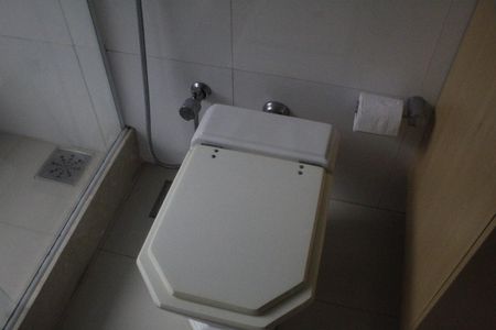 Casa de condomínio à venda com 800m², 5 quartos e 5 vagasBanheiro da Suíte 2