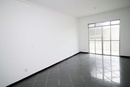 Sala de apartamento para alugar com 2 quartos, 105m² em Olaria, Rio de Janeiro