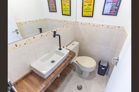 Casa à venda com 270m², 3 quartos e 1 vagaLavabo