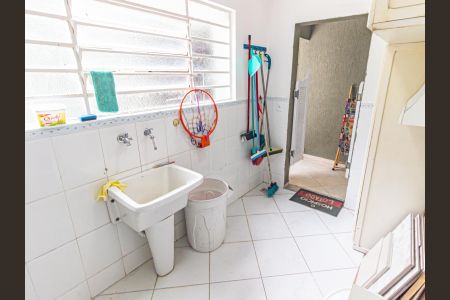 Casa à venda com 270m², 3 quartos e 1 vagaÁrea de Serviço