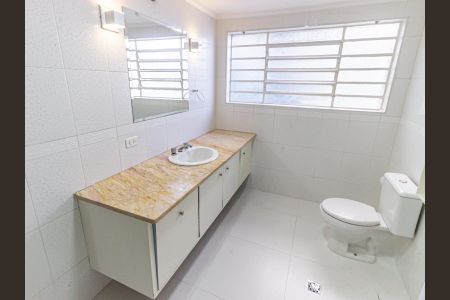 Casa à venda com 270m², 3 quartos e 1 vagaBanheiro Social
