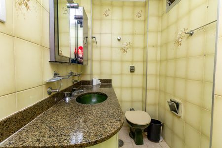 Apartamento à venda com 82m², 3 quartos e 1 vaga Apartamento à venda com 82m², 3 quartos e 1 vagaBanheiro Social