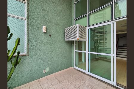 Apartamento à venda com 94m², 2 quartos e 1 vagaVaranda