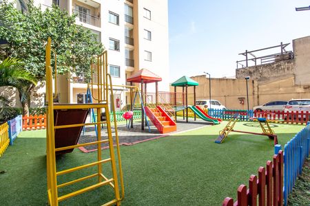 Apartamento para alugar com 50m², 2 quartos e 1 vaga Apartamento para alugar com 50m², 2 quartos e 1 vagaÁrea comum - Playground