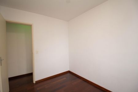 Quarto 1 de apartamento para alugar com 2 quartos, 50m² em Vila Arcádia, São Paulo