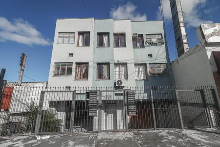 Fachada de apartamento para alugar com 0 quarto, 30m² em Petrópolis, Porto Alegre