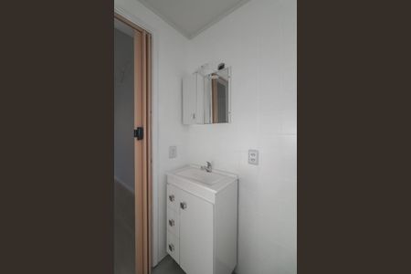 Banheiro de apartamento para alugar com 0 quarto, 30m² em Petrópolis, Porto Alegre