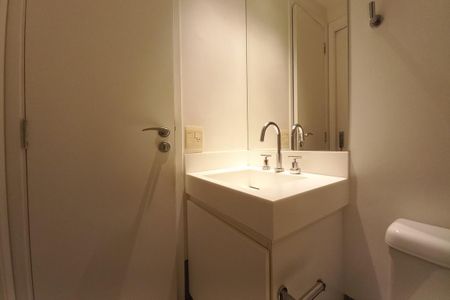 Apartamento para alugar com 189m², 3 quartos e 3 vagasBanheiro