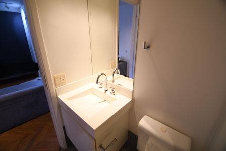 Apartamento para alugar com 189m², 3 quartos e 3 vagasBanheiro Social