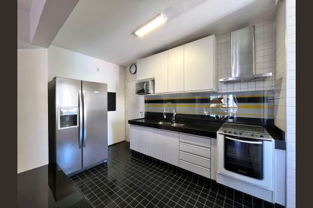 Apartamento para alugar com 189m², 3 quartos e 3 vagasCozinha