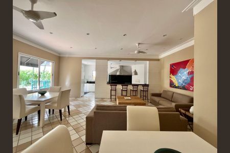 Apartamento para alugar com 189m², 3 quartos e 3 vagasÁrea Comum -  Salão de festas 