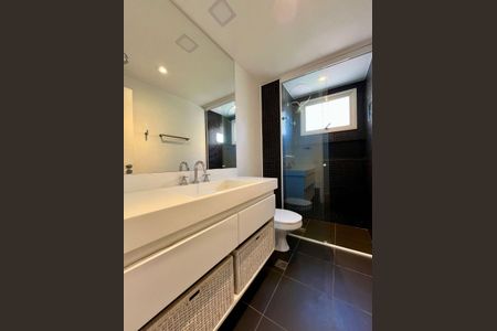 Apartamento para alugar com 189m², 3 quartos e 3 vagasBanheiro da Suíte 3