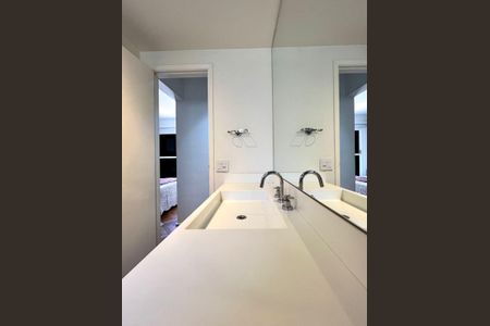 Apartamento para alugar com 189m², 3 quartos e 3 vagasBanheiro da Suíte 3