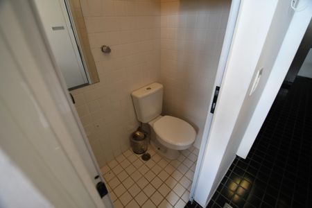 Apartamento para alugar com 189m², 3 quartos e 3 vagasBanheiro de Serviço