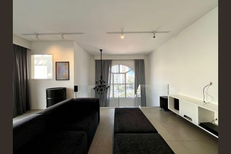 Apartamento para alugar com 189m², 3 quartos e 3 vagasSala