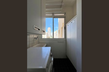 Apartamento para alugar com 189m², 3 quartos e 3 vagasÁrea de Serviço