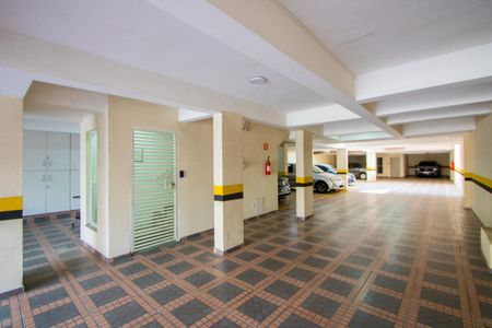 Garagem de apartamento para alugar com 2 quartos, 55m² em Vila Humaitá, Santo André