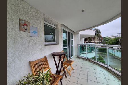 Studio para alugar com 50m², 1 quarto e 1 vaga Studio para alugar com 50m², 1 quarto e 1 vagaVaranda