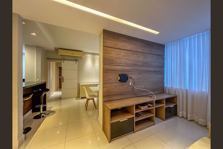 Sala de apartamento para alugar com 2 quartos, 72m² em Laranjeiras, Rio de Janeiro