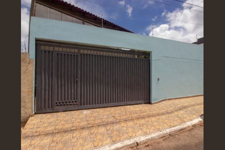 Apartamento para alugar com 120m², 2 quartos e 1 vagaFachada