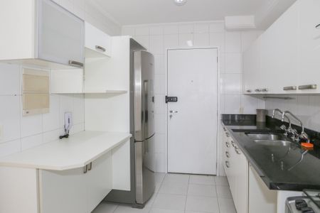 Apartamento à venda com 138m², 3 quartos e 2 vagas Apartamento à venda com 138m², 3 quartos e 2 vagasCozinha