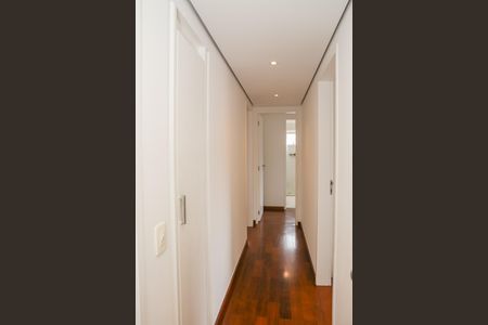 Apartamento à venda com 138m², 3 quartos e 2 vagas Apartamento à venda com 138m², 3 quartos e 2 vagasCorredor