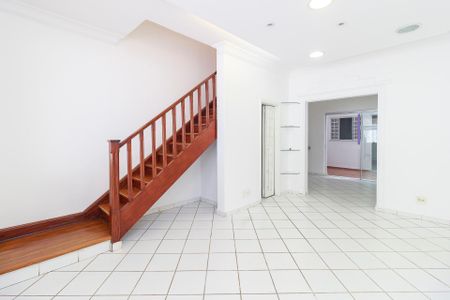 Sala de casa para alugar com 3 quartos, 160m² em Jardim das Acácias, São Paulo