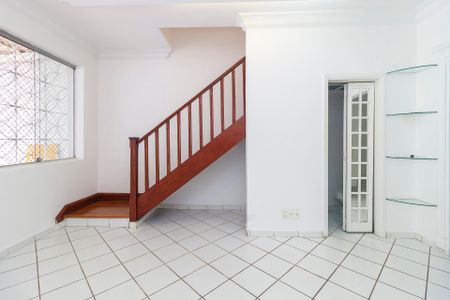 Sala de casa para alugar com 3 quartos, 160m² em Jardim das Acácias, São Paulo