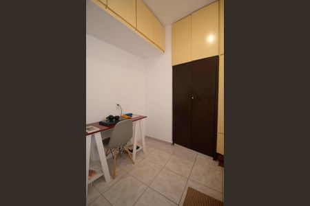 Apartamento para alugar com 87m², 2 quartos e sem vagaQuarto de Serviço