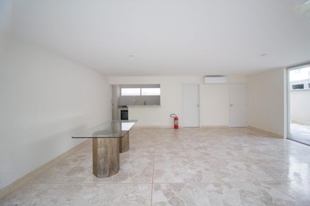 Apartamento para alugar com 87m², 2 quartos e sem vagaÁrea comum