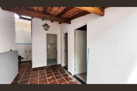 Casa à venda com 291m², 4 quartos e 2 vagas Casa à venda com 291m², 4 quartos e 2 vagasQuintal