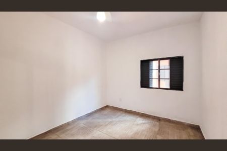 Casa à venda com 291m², 4 quartos e 2 vagas Casa à venda com 291m², 4 quartos e 2 vagasEdícula