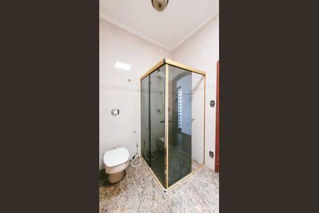 Casa à venda com 291m², 4 quartos e 2 vagas Casa à venda com 291m², 4 quartos e 2 vagasBanheiro Social