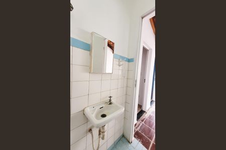 Casa à venda com 291m², 4 quartos e 2 vagas Casa à venda com 291m², 4 quartos e 2 vagasEdícula